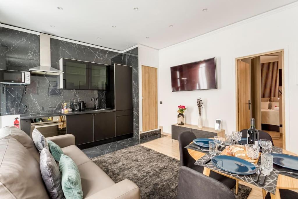 Suite Paris, Tour Eiffel, Champs Elysees Zewnętrze zdjęcie