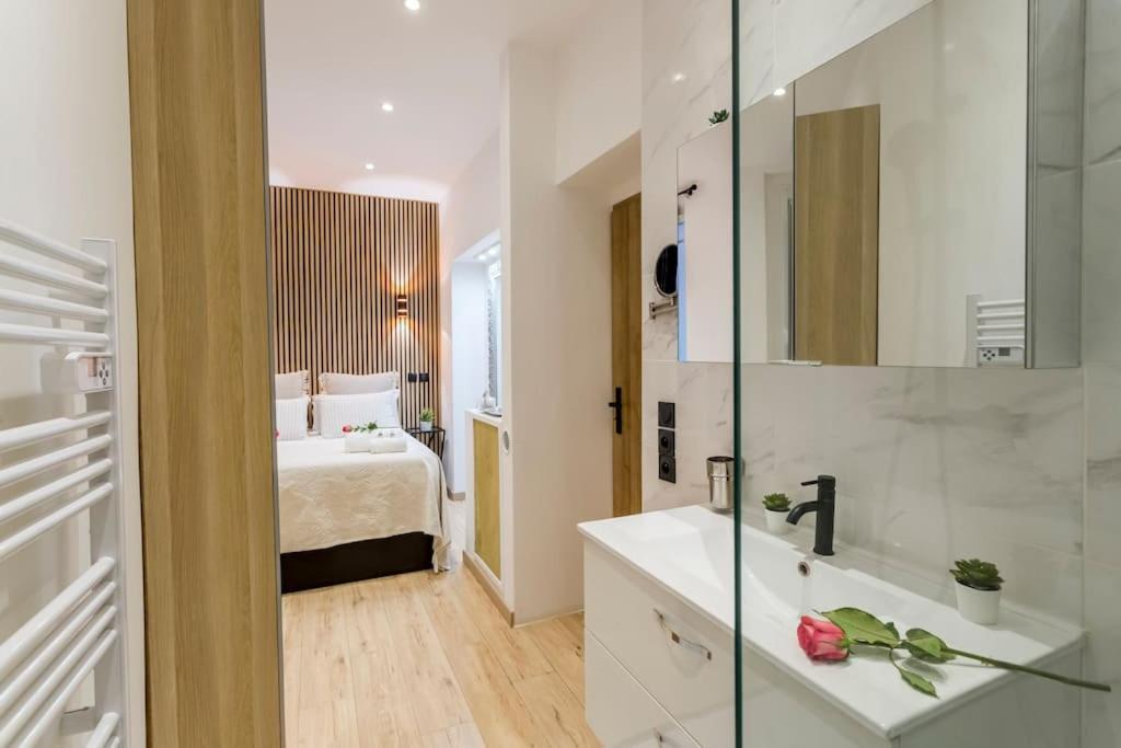 Suite Paris, Tour Eiffel, Champs Elysees Zewnętrze zdjęcie