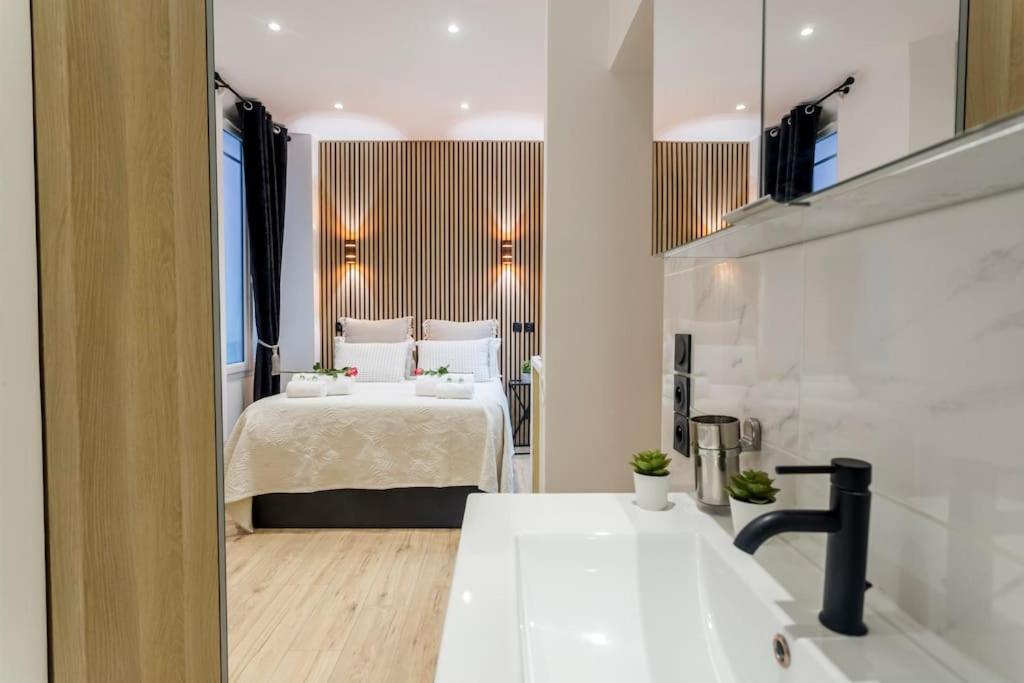 Suite Paris, Tour Eiffel, Champs Elysees Zewnętrze zdjęcie